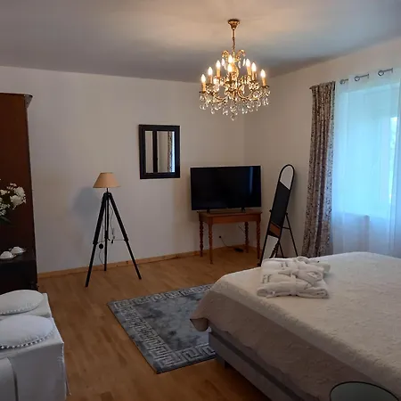 Logis Du Chateau De Brecy Holiday home