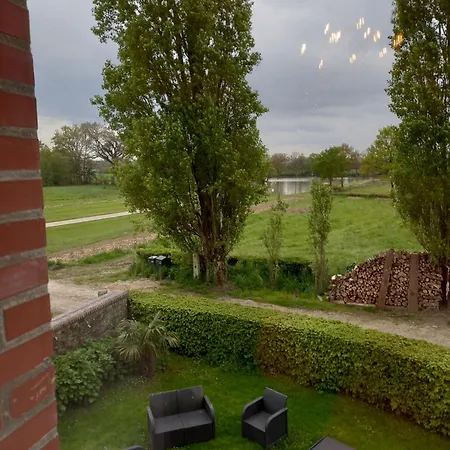 Logis Du Château De Brecy Hébergement de vacances Saint-Jean-des-Essartiers