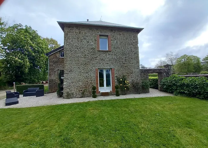 בית נופש Logis Du Chateau De Brecy *