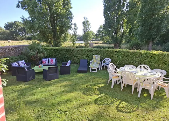 בית נופש Logis Du Chateau De Brecy